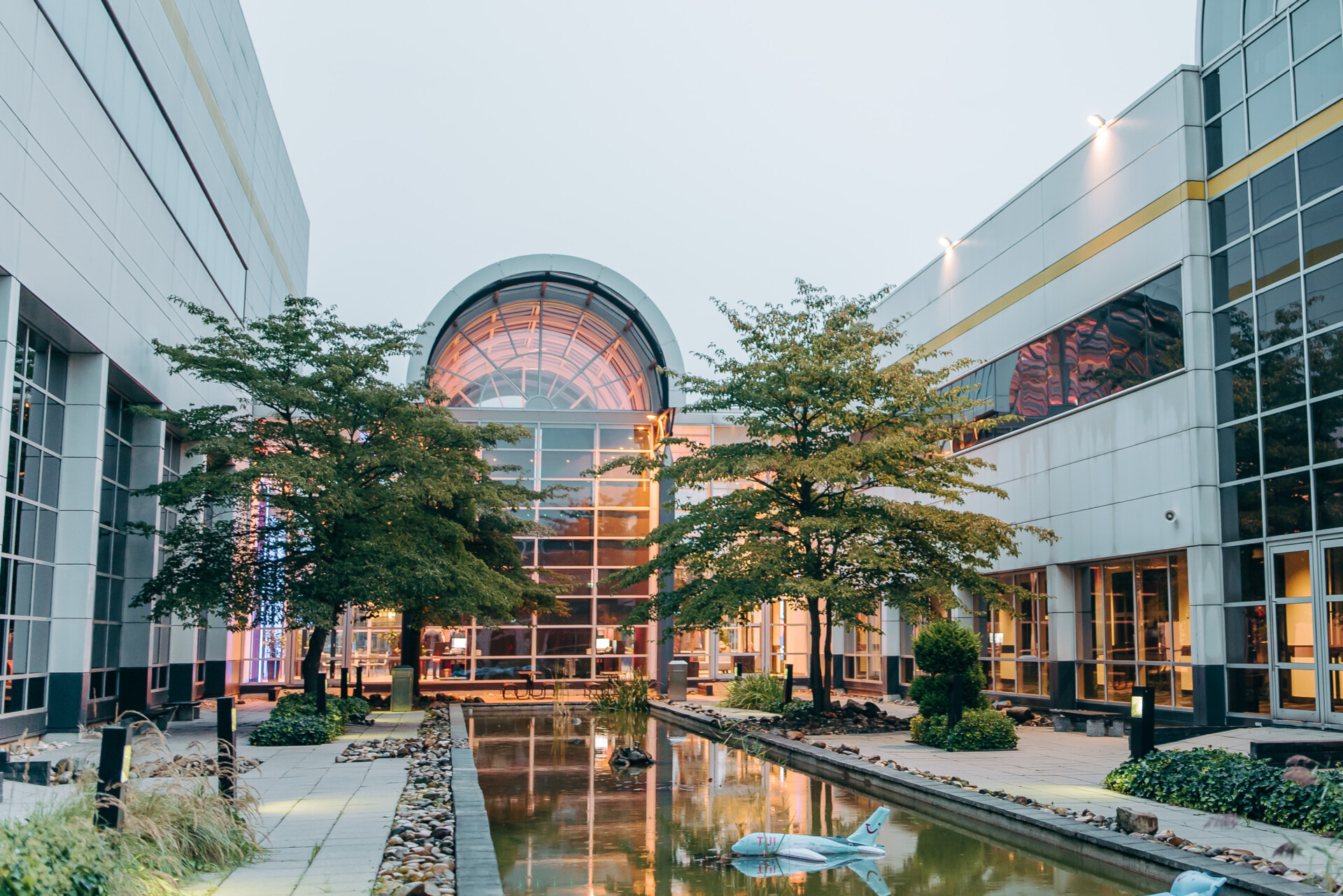 TUI: Makers of Happy