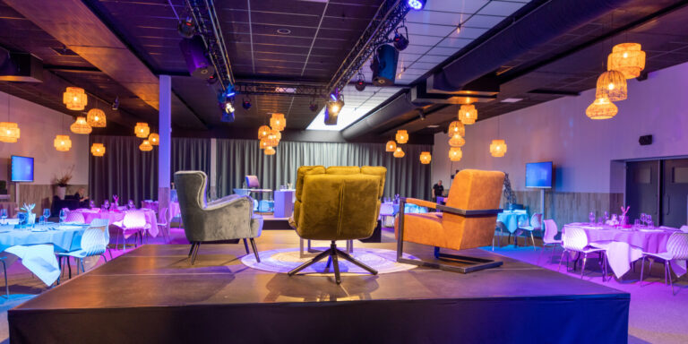 Podium middenin restaurant