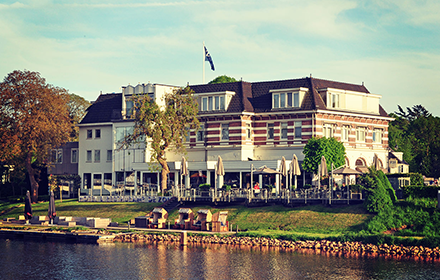 Hotel De Zon by Flow