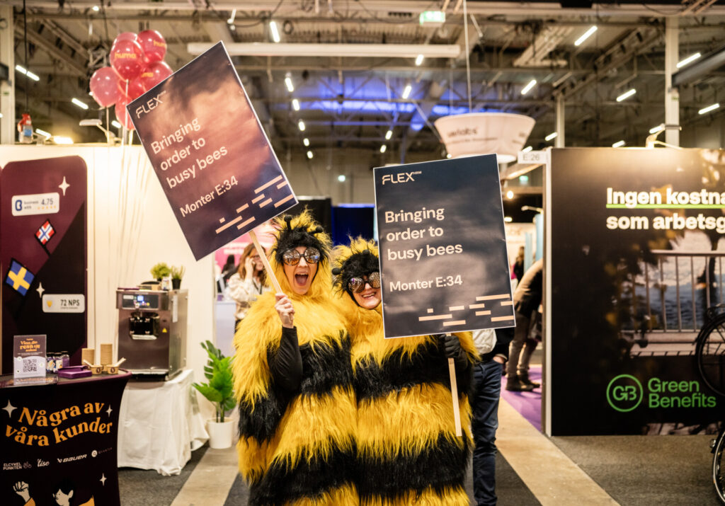 Reklambudskap utanför montern