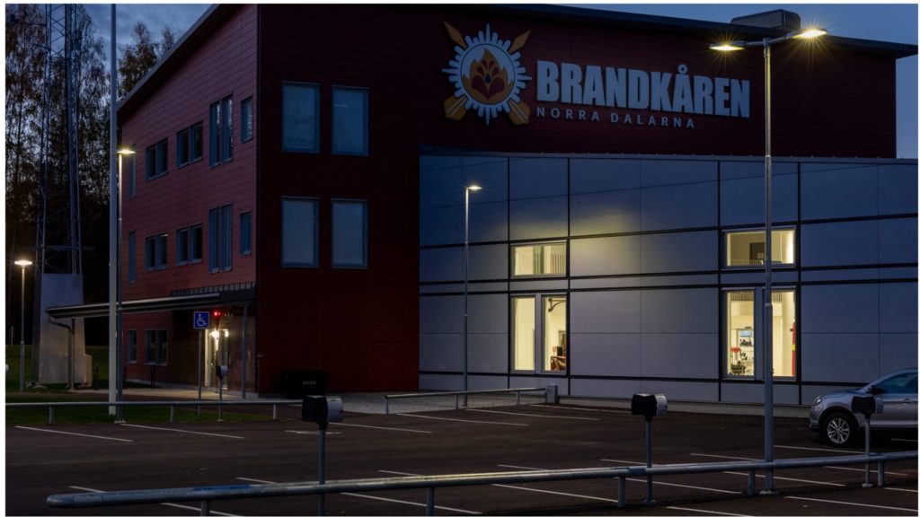 Stepped and conical standard poles