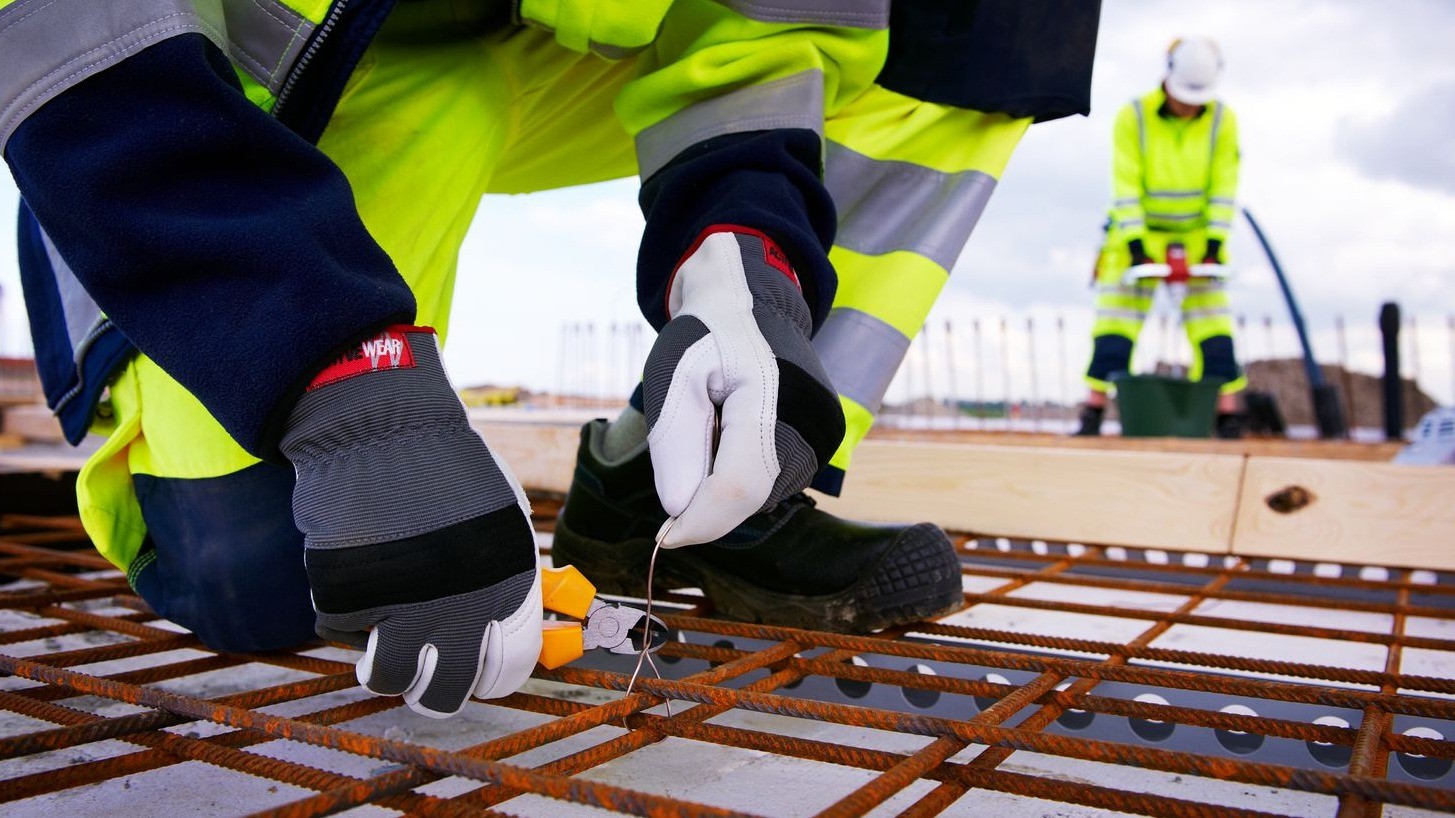 Kläder för alla – trygghet, komfort och funktion på jobbet!