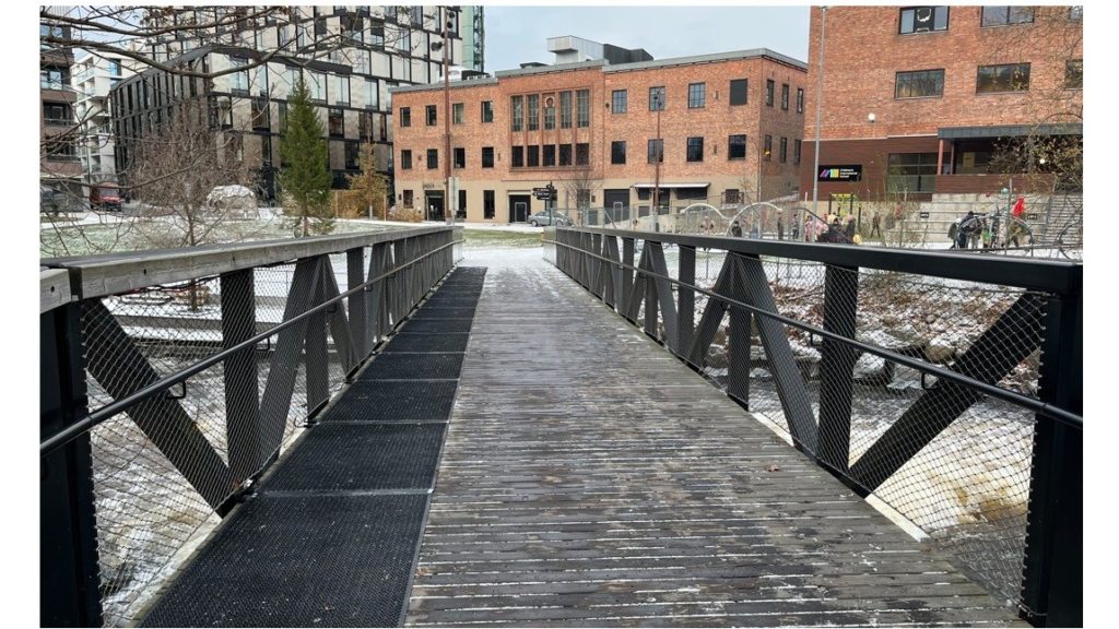 Värmemattor som säkrar broen over fossen