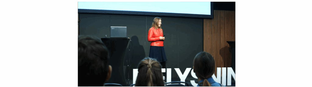 Emma Kragelund Leads AB