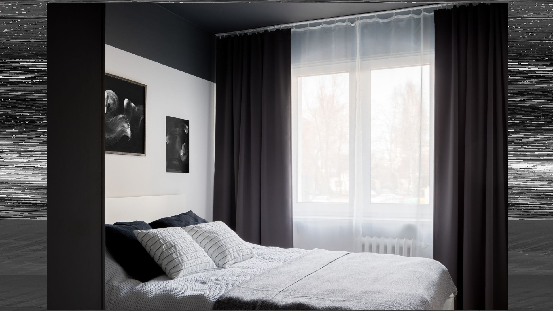 Larger range of black sensors from Steinel