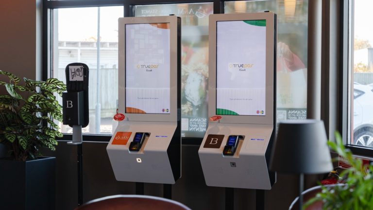 Self service kiosk