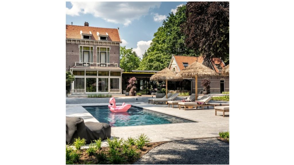 Het project zwembadtegels villa Eindhoven