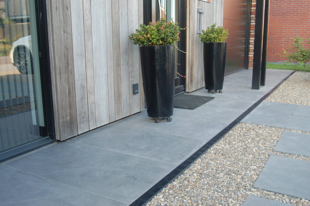 Star Drain Installatie (lijnafwatering)