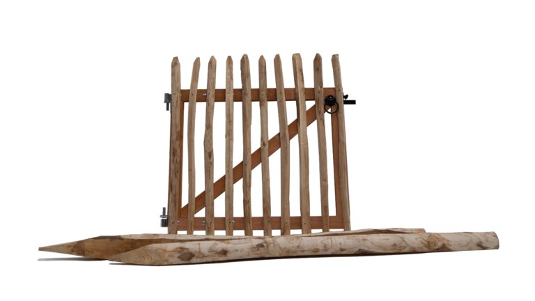 Eingangstor aus Kastanienholz
