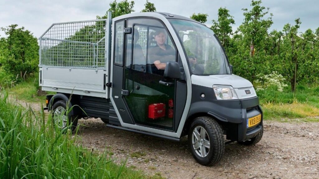 Clubcar Urban N1 transporter