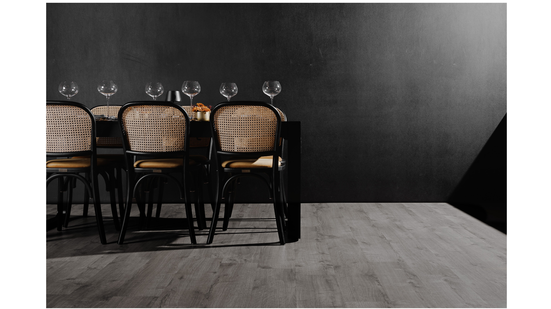 Ronda & Flow Collection