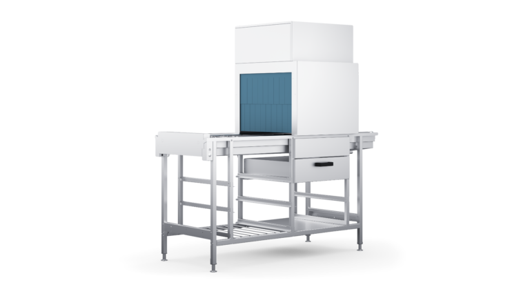 Laver les gobelets en plastique réutilisables