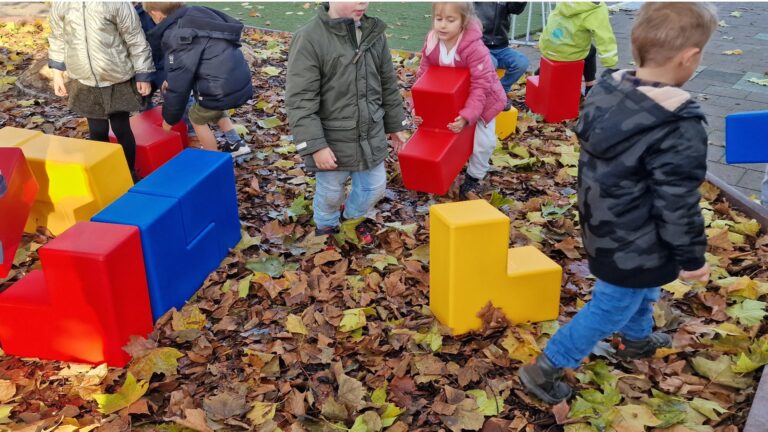 L-Blokken. Creatief spel-en-leermiddel
