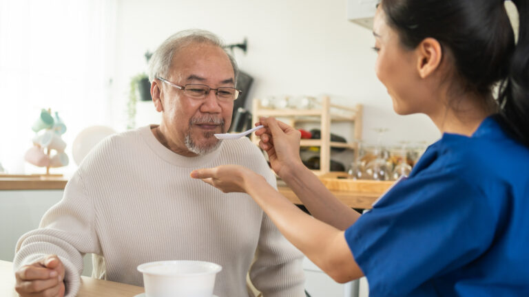 EXPERT IN VOEDINGSZORG Nutritionele en dieettechnische ondersteuning