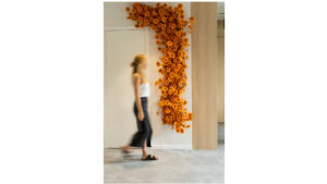 Decoratie met zijden bloemen