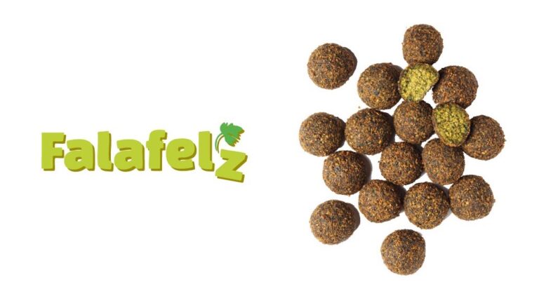 Falafel’z by Pellefood – Des falafels authentiques, dorés et croustillants à l’extérieur, fondants à l’intérieur. 100 % vegan, riches en protéines végétales, sans additifs ni conservateurs. Le vrai goût du Moyen-Orient, prêt à savourer.