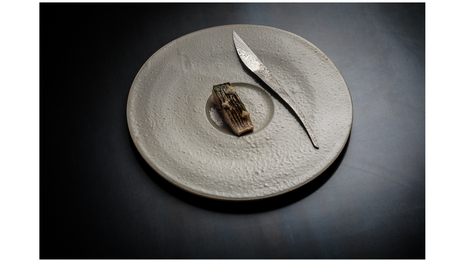 Couteau de table en damas