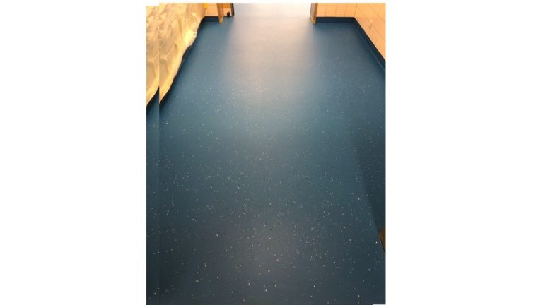 Reinigung von Produktions- und Lagerhallen