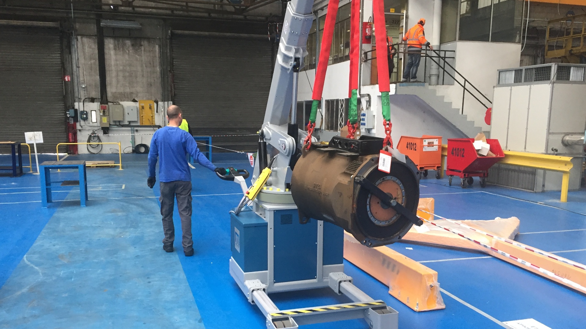 Self-Propelled Workshop Mini Crane 20MT – 2160 kg Capacity, Adjustable Wheelbase