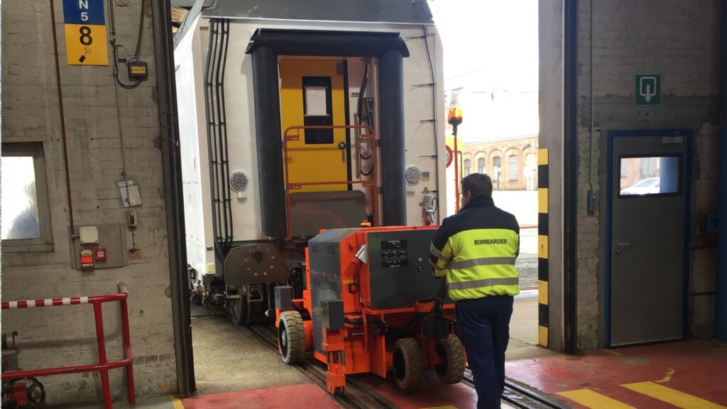 New Product: Mobilitrac 60 F – Heavy-Duty Push/Pull Tractor (90,000 kg)