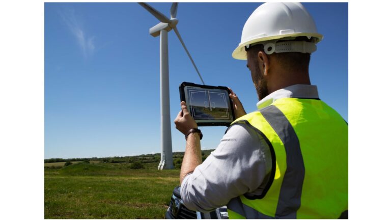 TOUGHBOOK G2 mit Augmented Reality bei Instandhaltung einer Windkraftanlage