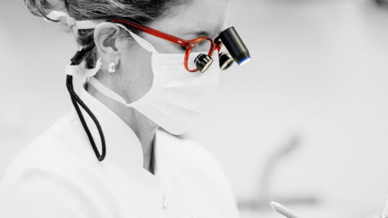 Lichtsystemen voor loupbrillen