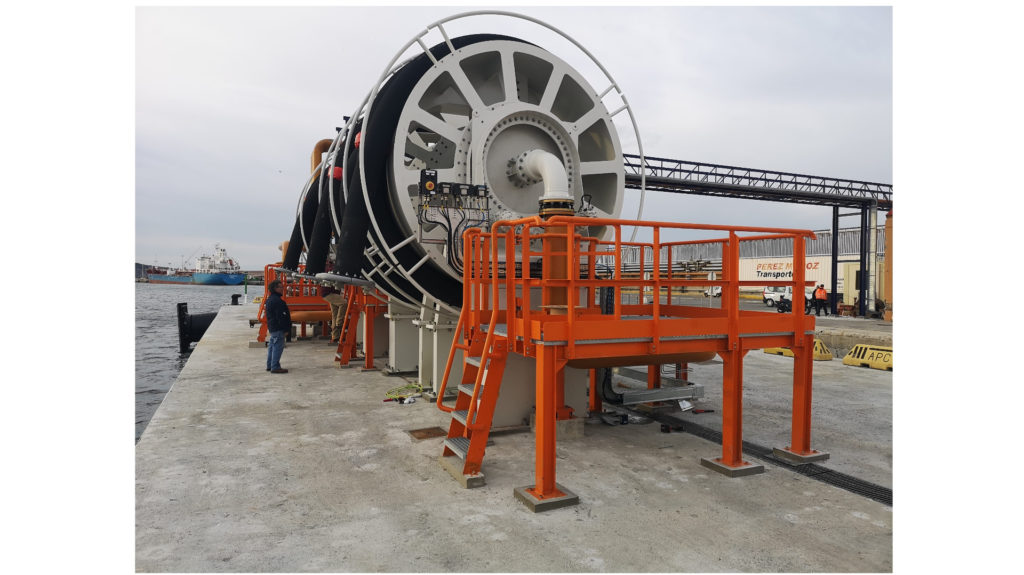 QuayReel®  System – Tanker Loading