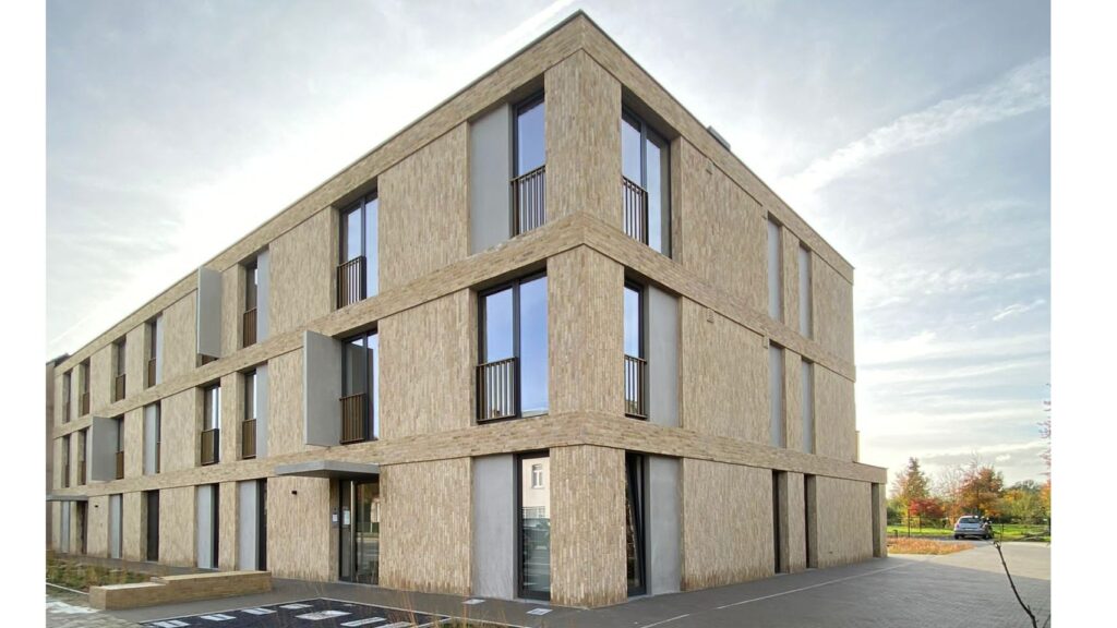 Gevelafwerking – steenstrips