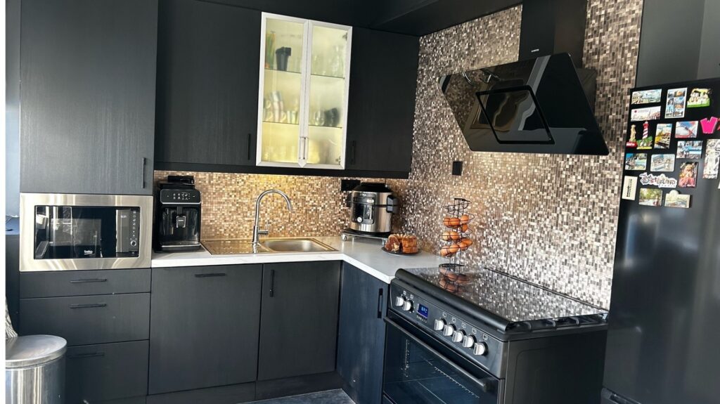 Renovatie van open keuken.