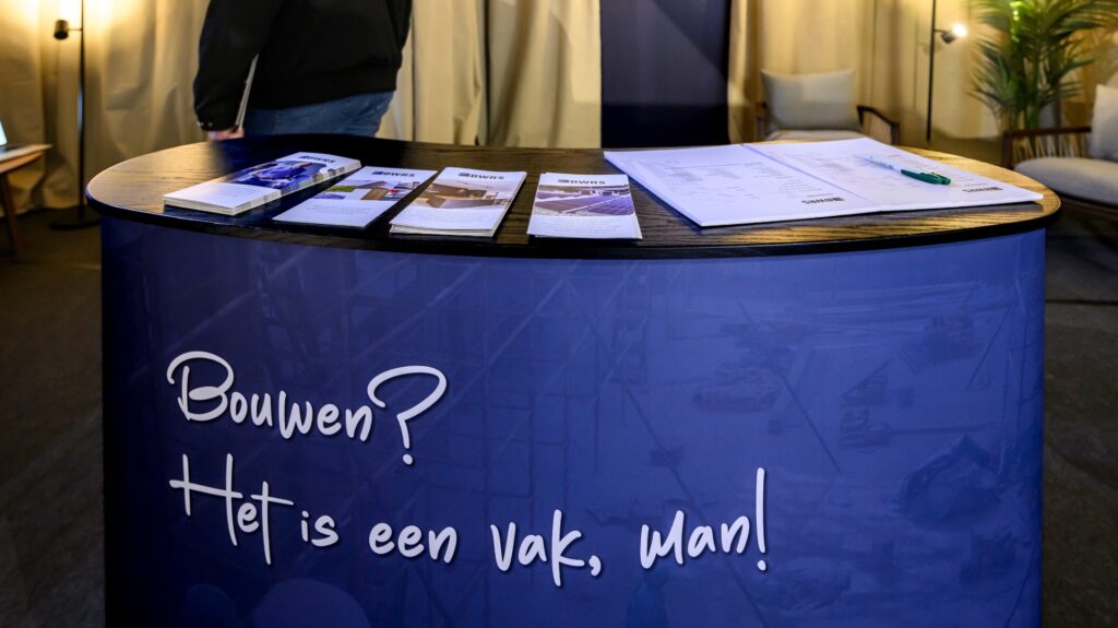 Waarom jij als aannemer moet aansluiten bij het BWRS-beurscollectief