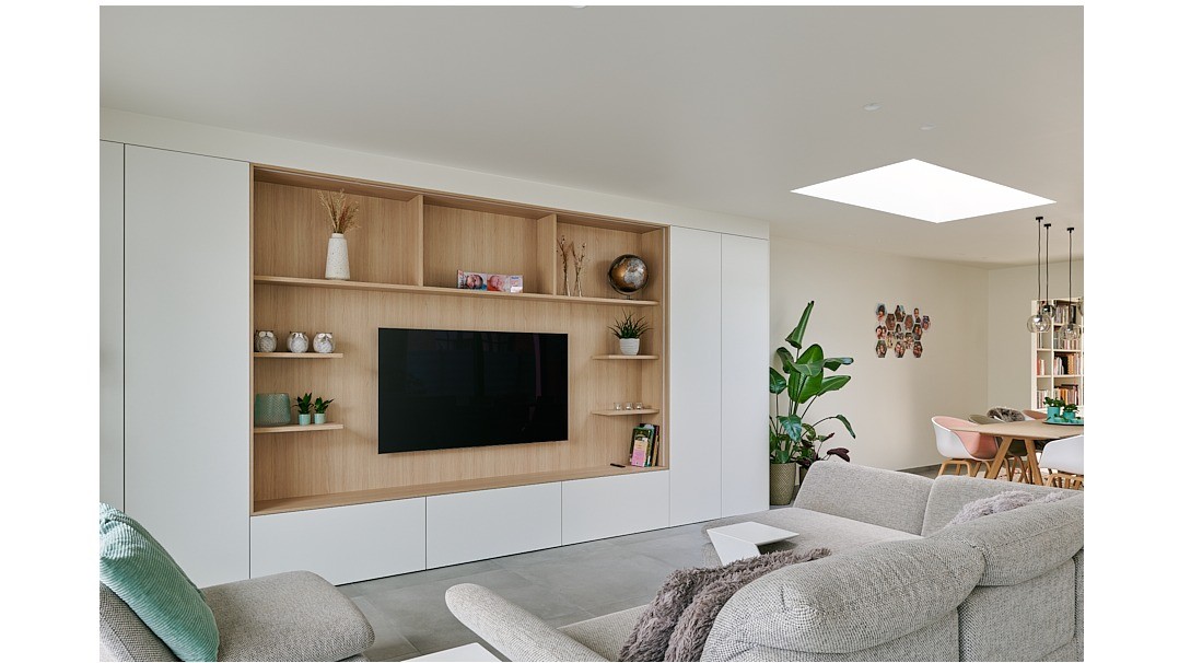 TV meubel met zwevende plankjes