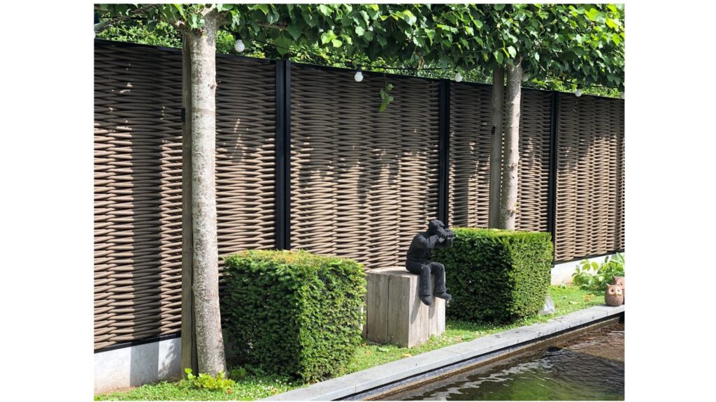 Privacy schermen met houtlook en dubbele weving