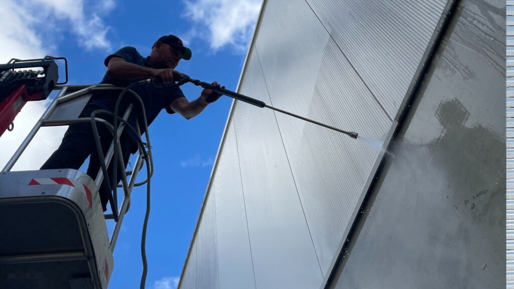 INDUSTRIEL REINIGEN!