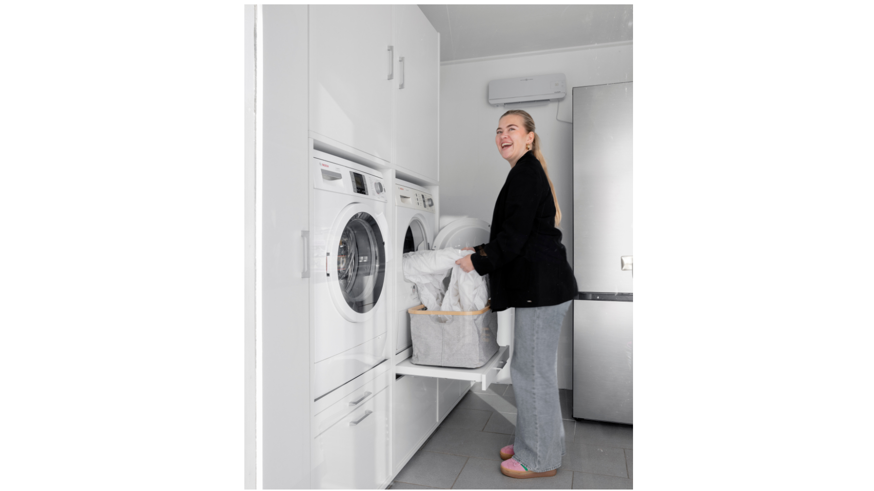 Wasmachine en droogkast op hoogte