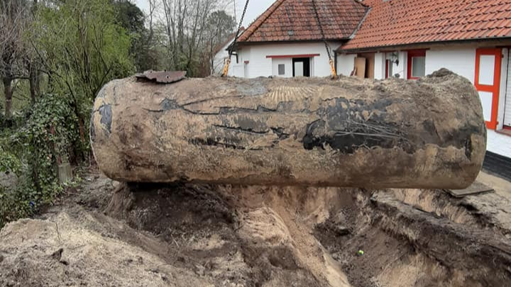 Verwijderen van oude mazouttanks