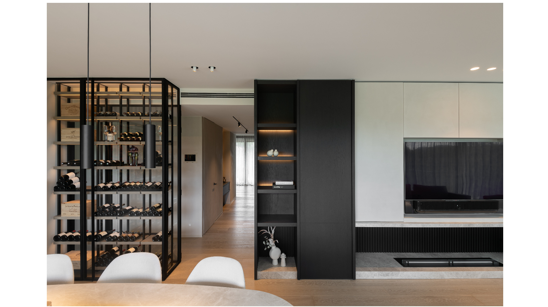 Meubelstukken, (wijn)kasten