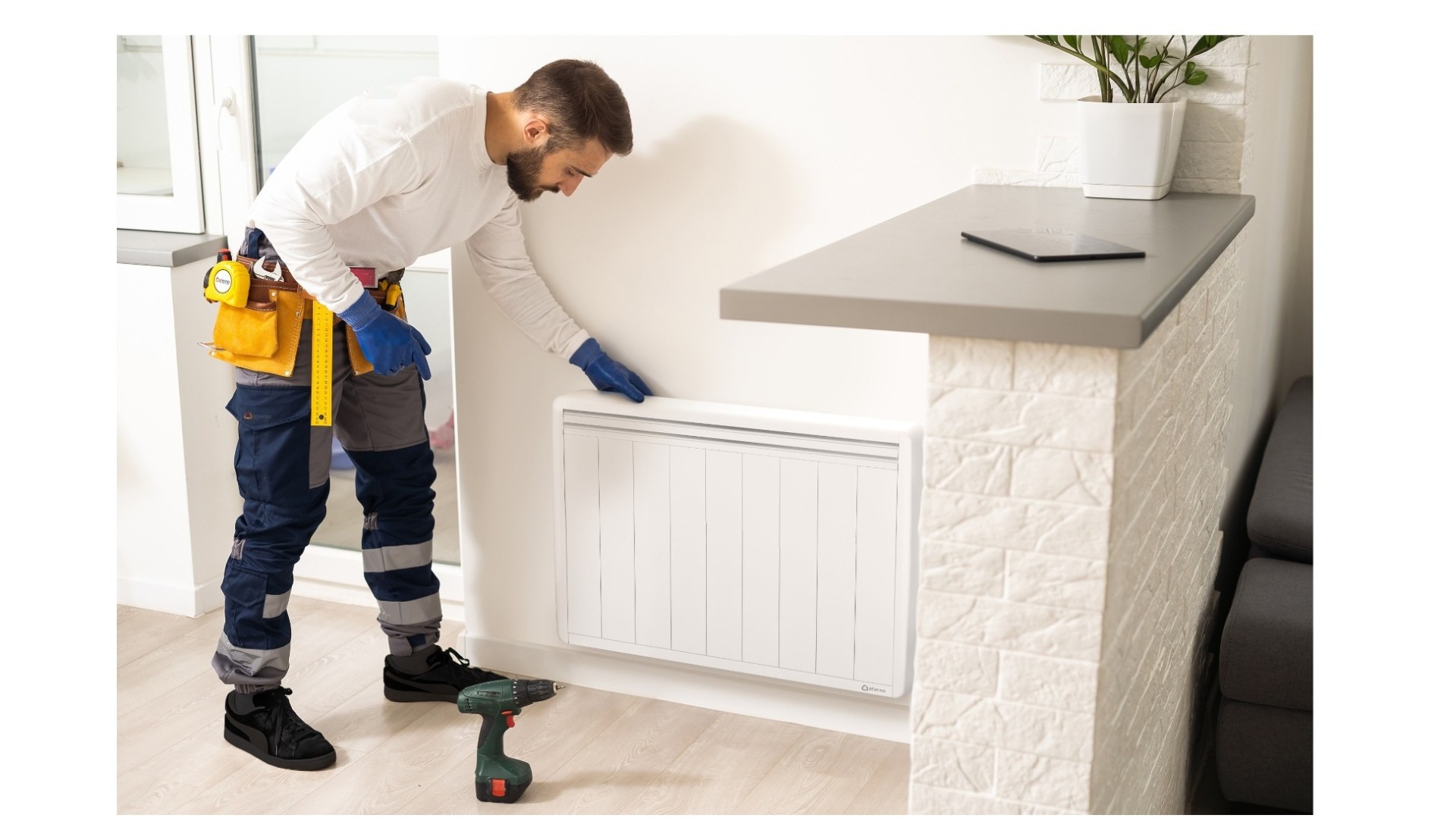 Radiator geïnstalleerd door het Aterno-team (allemaal vaste medewerkers, geen onderaannemers)