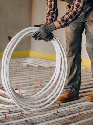 Installeren van vloervermarming