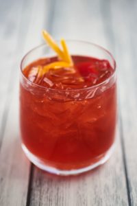 cocktail summer red berry drink beverage