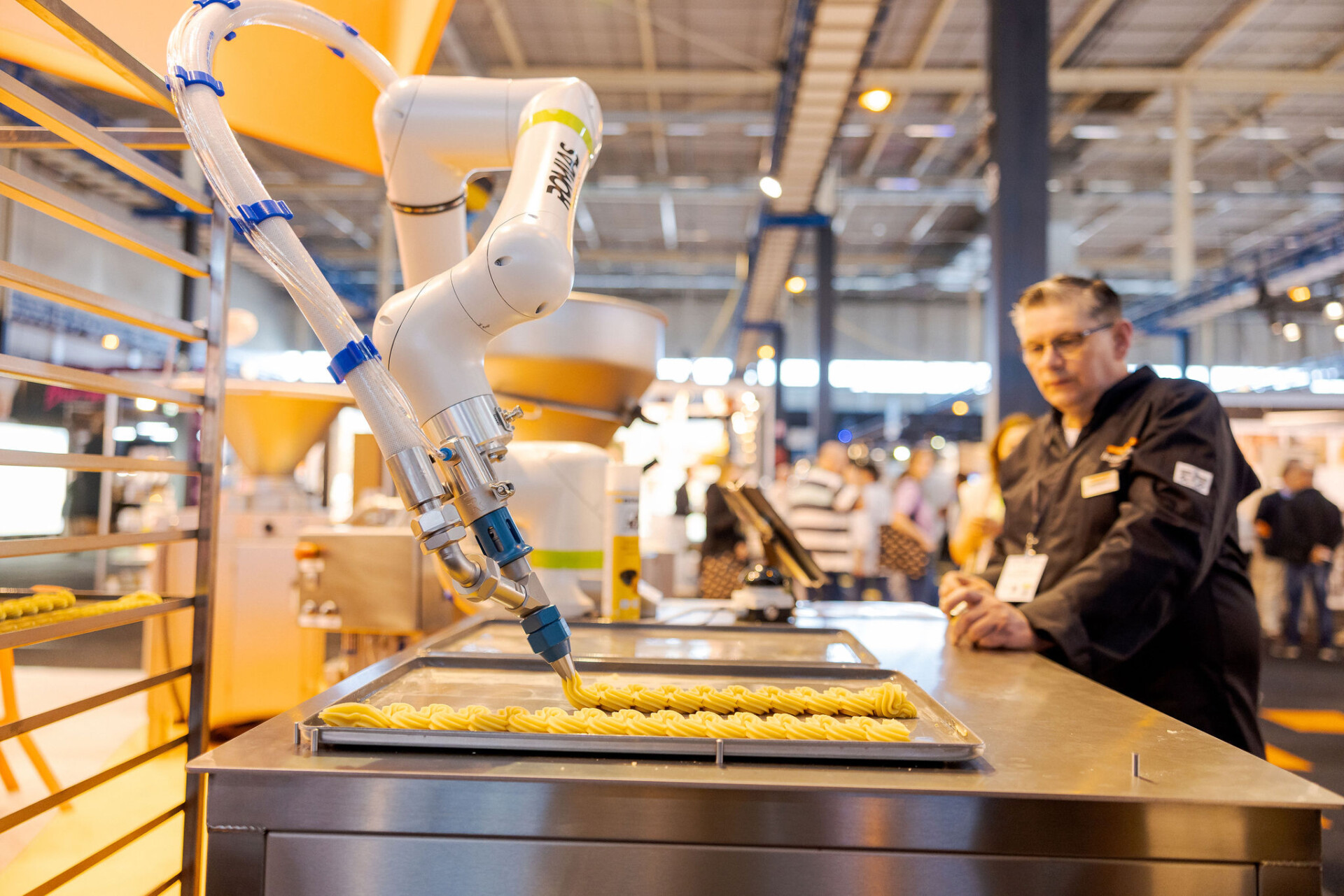 Romias Robotics - industriële automatisering en robotisering op Bakkersvak & IJs-Vak