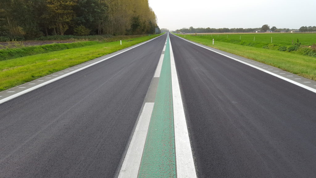 EAB deklagen voor conservering en geluidreductie van schrale , ruwe oppervlakte behandelingen
