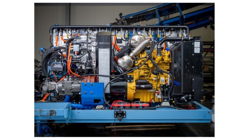 Een hybride aandrijflijn, de CHDe, voor 100% elektrisch werken én hybride in één installatie!