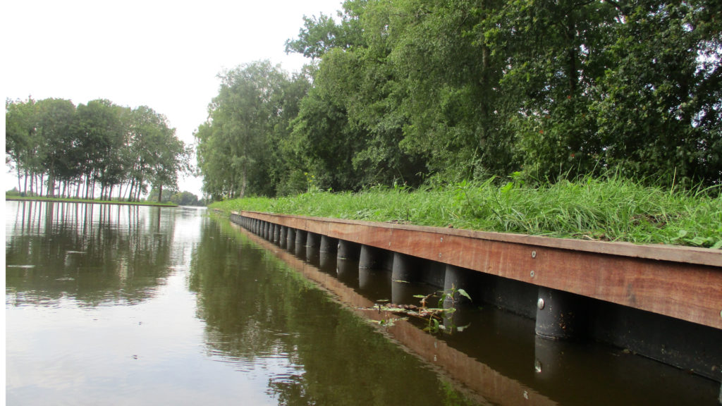 Combi-beschoeiing type Gouda en Delfland