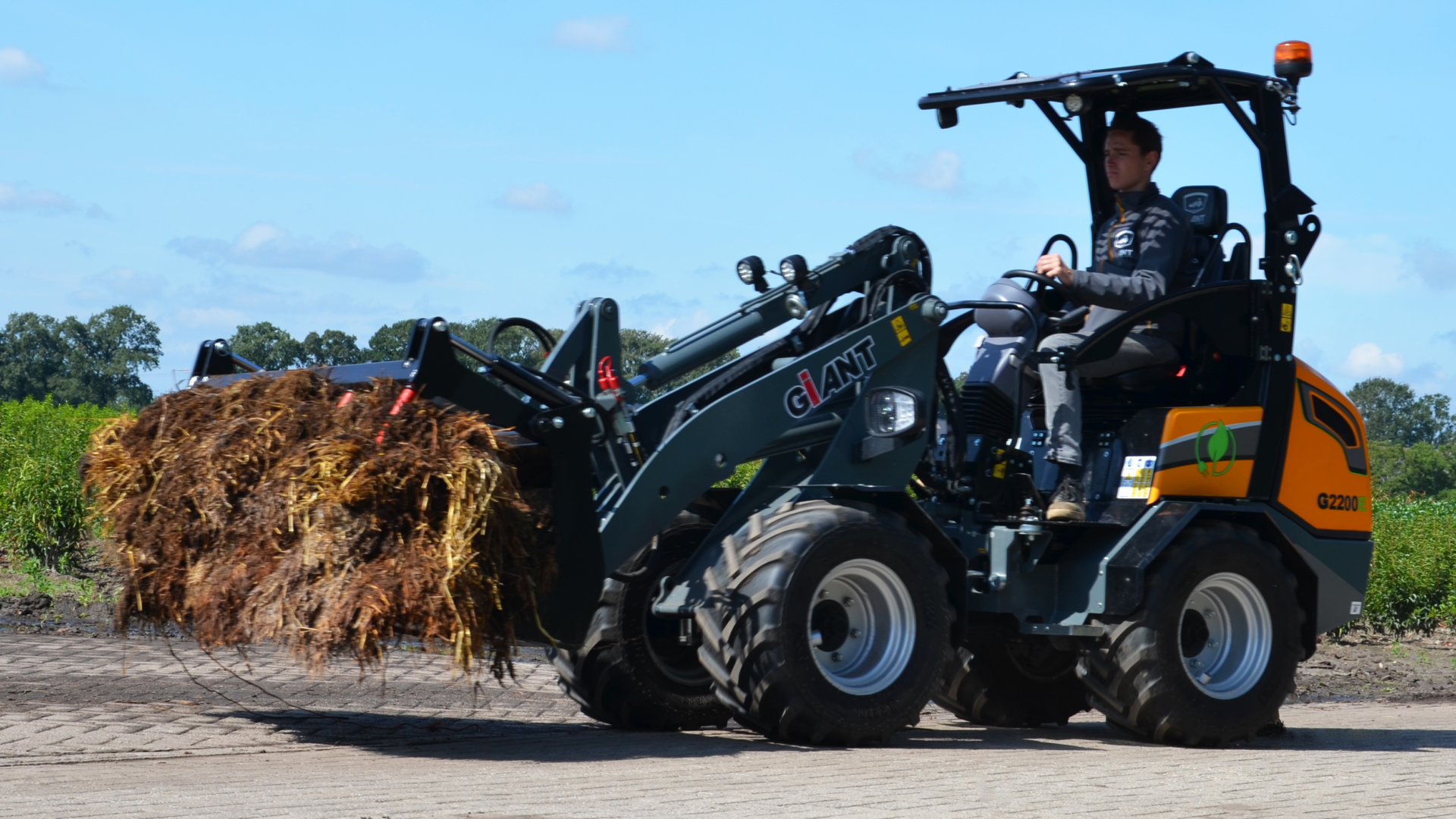 GIANT G2200E