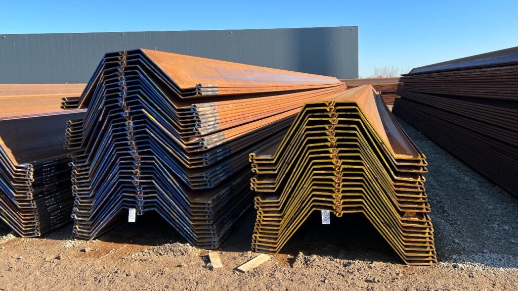 Warmgewalste Damwanden