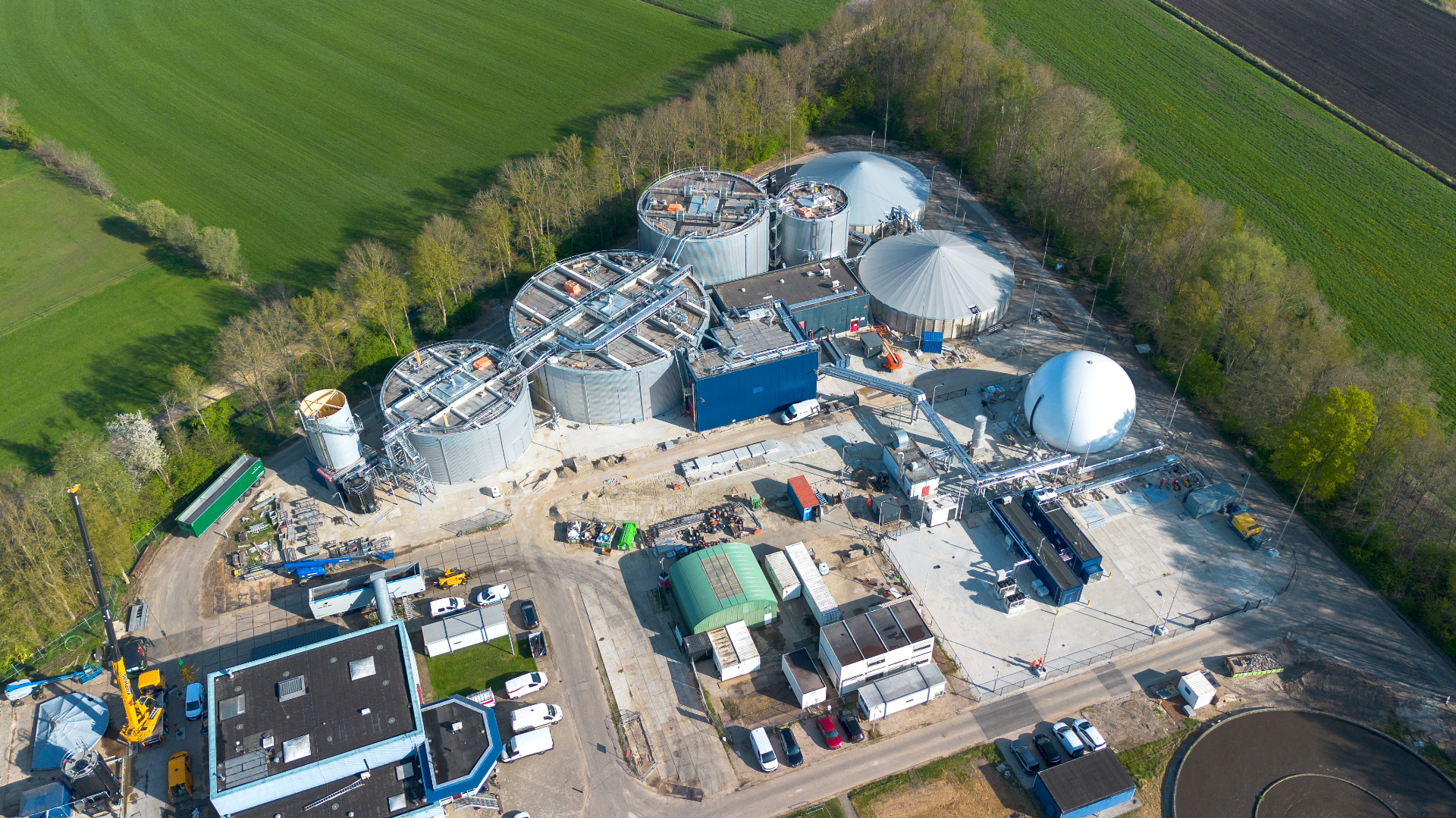 Van slib naar groengas: Officiële opening nieuwe slibgistings- en groengasinstallatie rioolwaterzuivering Echten!