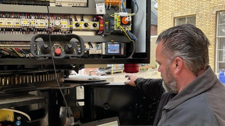 Servicemonteur Bouwkranen