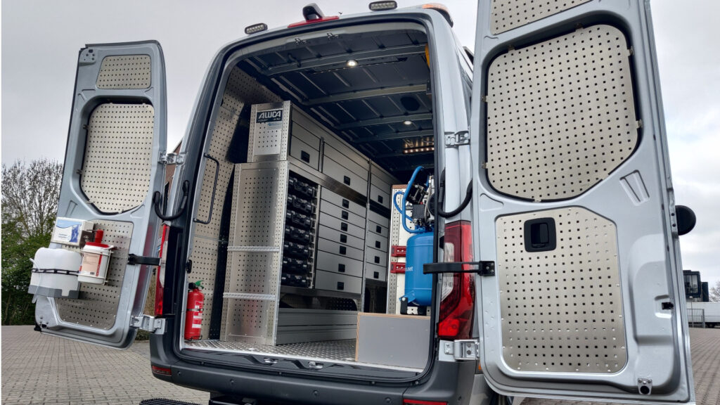 Aluca bedrijfswageninrichting