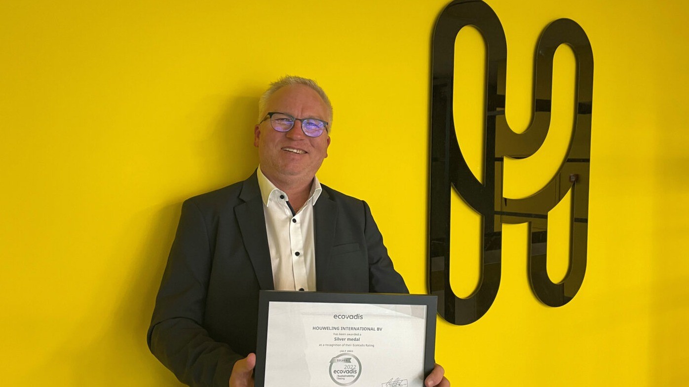 Houweling Group has received the silver EcoVadis sustainability certificate. This means that the packaging supplier from Bleiswijk belongs to the top 25% of companies worldwide in the field of sustainable and socially responsible entrepreneurship.