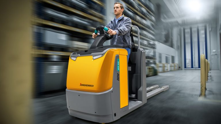 ECE 225 Orderpicktruck